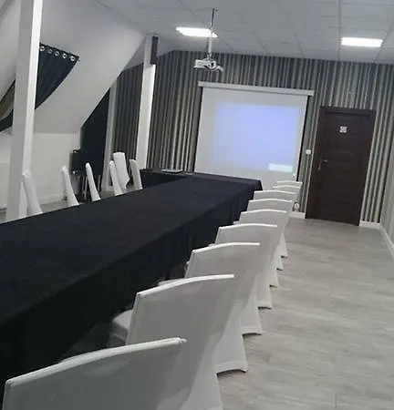 ベッド・アンド・ブレックファスト Augustyniak オストロウェンカ